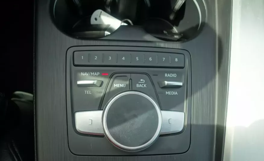 Audi A4 s-line Czarny sufit kamera Navi automat Chrom szyber kubełki pół skóra zdjęcie 23
