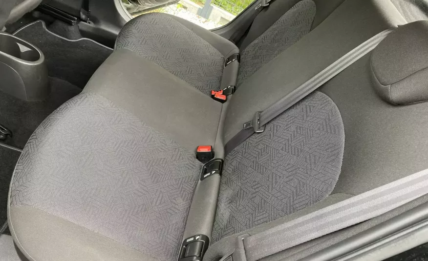 Corsa Opel Corsa 1.4 Niski oryginalny przebieg :) zdjęcie 5