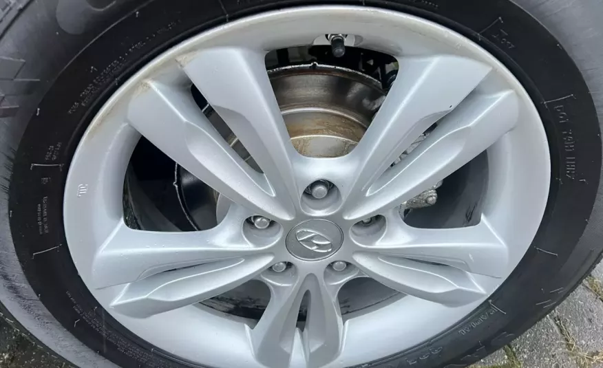 Hyundai ix35 2.0i16v +gaz automat 4x4 AWD skory bezwypadkowy zamiana 1r.gwarancji zdjęcie 4