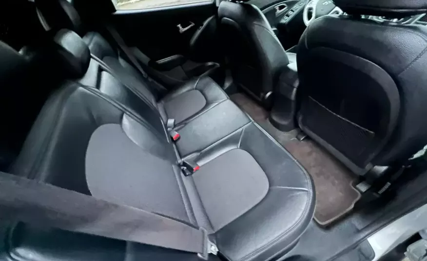 Hyundai ix35 2.0i16v +gaz automat 4x4 AWD skory bezwypadkowy zamiana 1r.gwarancji zdjęcie 9
