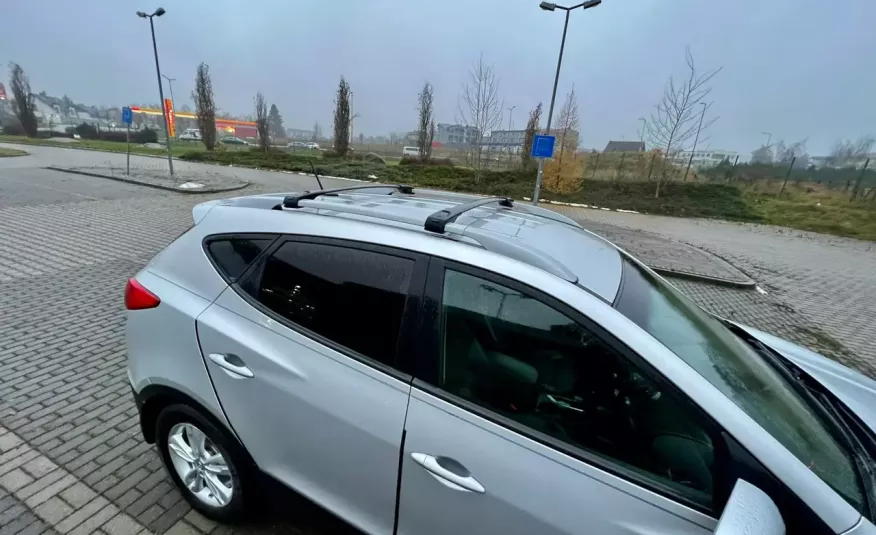 Hyundai ix35 2.0i16v +gaz automat 4x4 AWD skory bezwypadkowy zamiana 1r.gwarancji zdjęcie 16