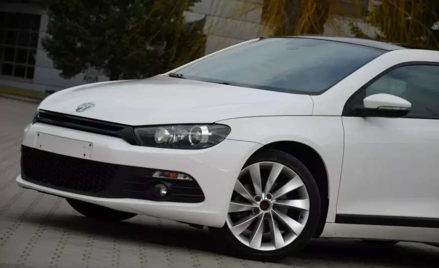 Volkswagen Scirocco Zarejestrowane 1.4TSI 160KM Serwis Panorama Bi-xenon Navi Grz.fotele zdjęcie 8