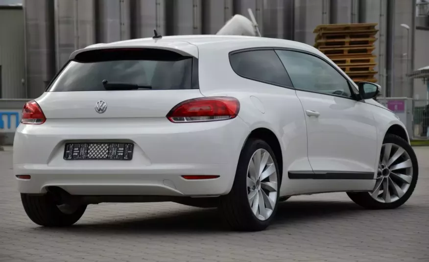 Volkswagen Scirocco Zarejestrowane 1.4TSI 160KM Serwis Panorama Bi-xenon Navi Grz.fotele zdjęcie 9