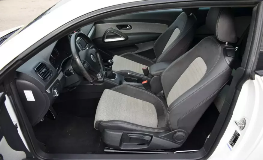 Volkswagen Scirocco Zarejestrowane 1.4TSI 160KM Serwis Panorama Bi-xenon Navi Grz.fotele zdjęcie 11