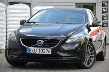 Volvo V40 Czarne Zarejestrwane 2.0D4 190KM Full LCD Navi Led