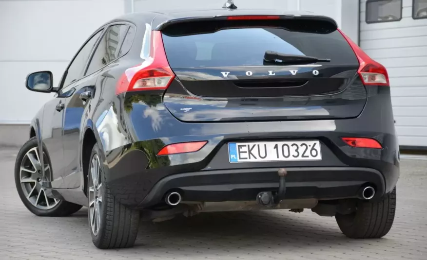 Volvo V40 Czarne Zarejestrwane 2.0D4 190KM Full LCD Navi Led zdjęcie 2