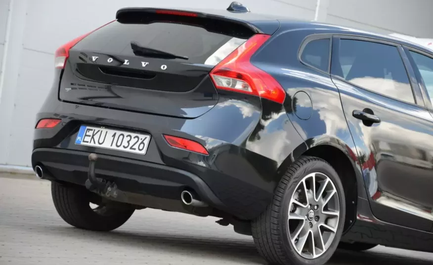 Volvo V40 Czarne Zarejestrwane 2.0D4 190KM Full LCD Navi Led zdjęcie 8