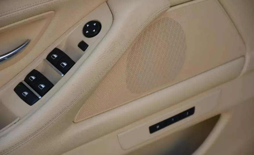 BMW 530 Czarna 530D 258KM Lift 6WB Serwis Jasna Skóra Navi Start/Stop pamięci zdjęcie 11