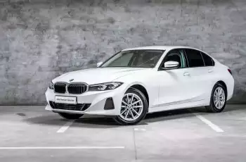 BMW 318 i lifting salon PL bezwypadkowy Live Cockpit Connected Professional