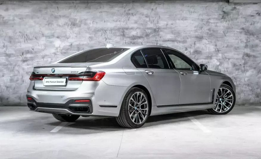 BMW 750 zdjęcie 3