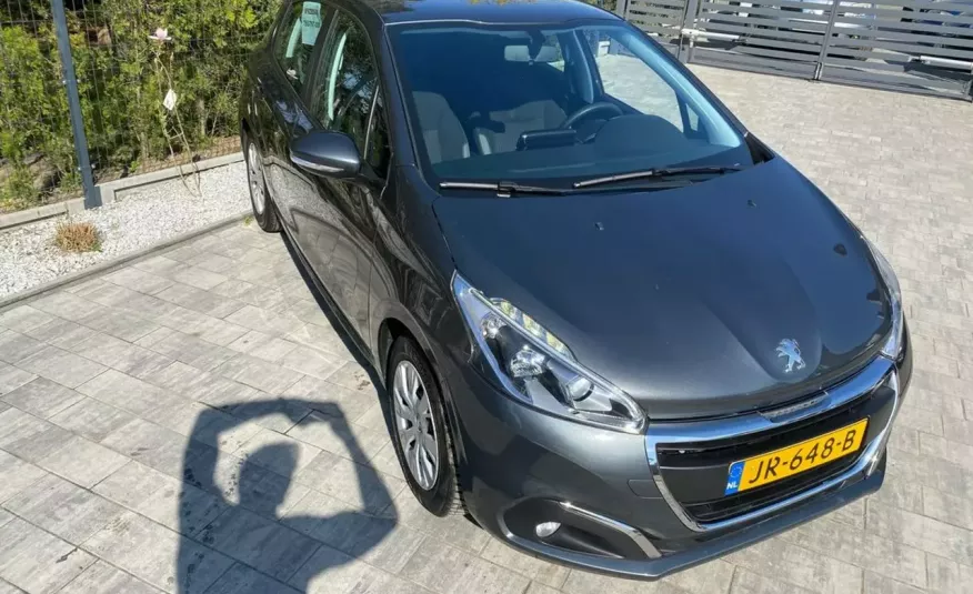 Peugeot 208 Zadbany z oryginalnym niskim przebiegiem zdjęcie 1