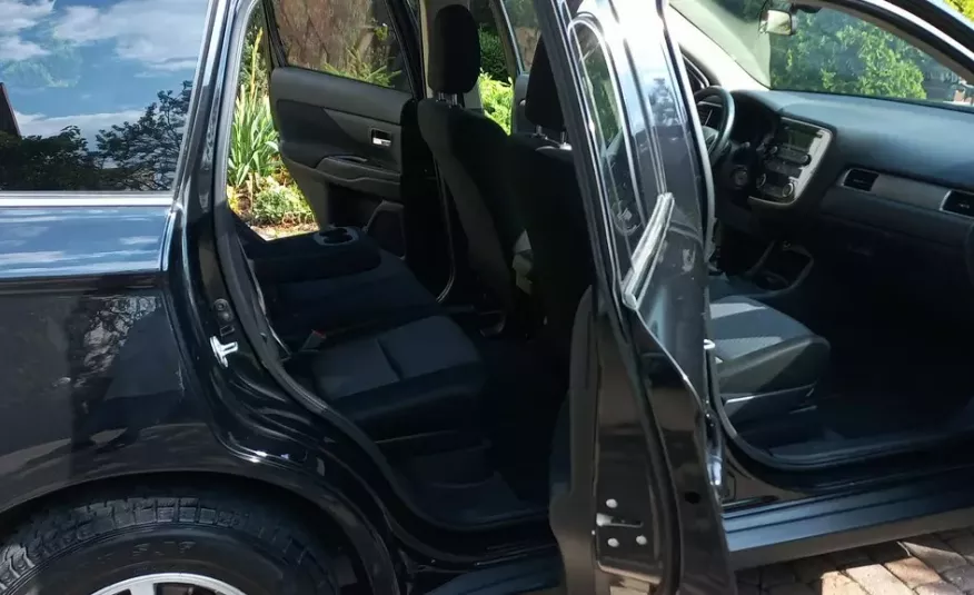 Mitsubishi Outlander 2.2 Di-D INTENSE 150 KM 2 Komplety opon zdjęcie 13