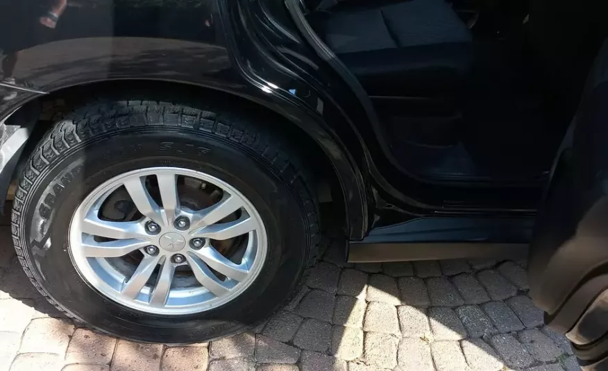 Mitsubishi Outlander 2.2 Di-D INTENSE 150 KM 2 Komplety opon zdjęcie 15