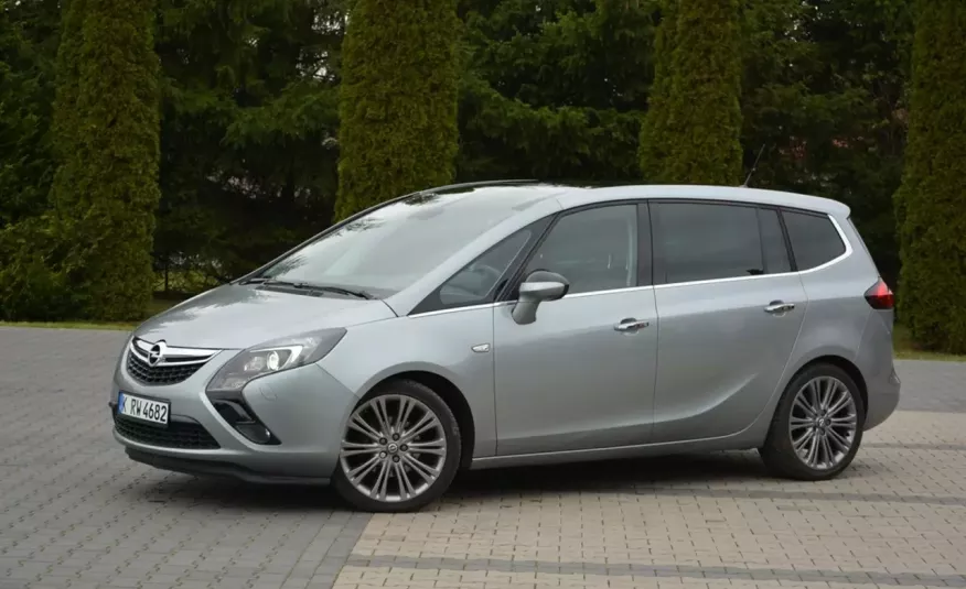 Opel Zafira 1.4T(140KM) bi-Xenon Ledy _Panorama z Niemiec 7-foteli zdjęcie 4