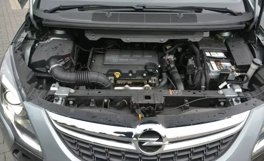 Opel Zafira 1.4T(140KM) bi-Xenon Ledy _Panorama z Niemiec 7-foteli zdjęcie 29