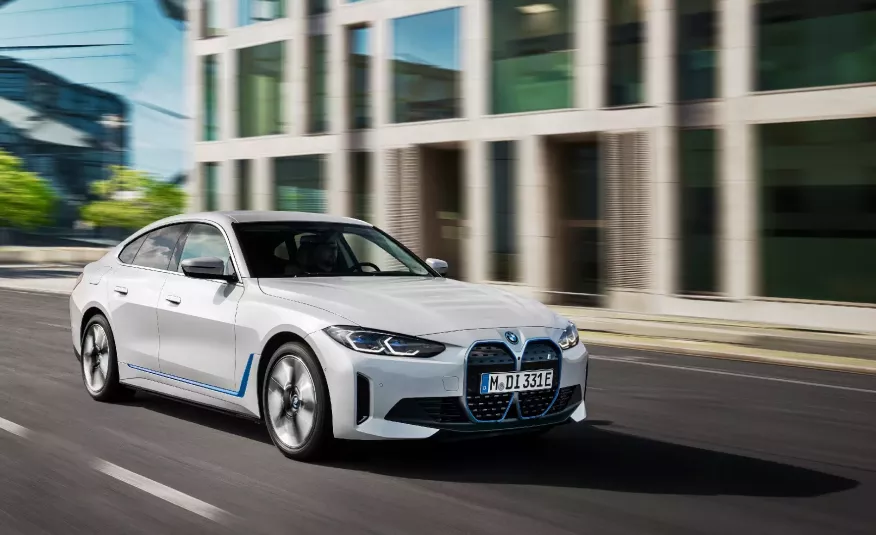 BMW i4 eDrive 35 zdjęcie 1