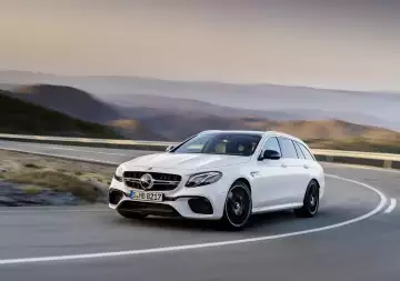 Mercedes Mercedes E 220 d 4-Matic AMG/Avantgarde