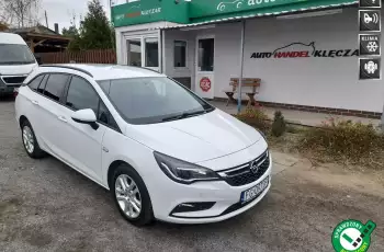 Opel Astra Bardzo ładna, bezwypadkowa, zarejestrowana i ubezpieczona.