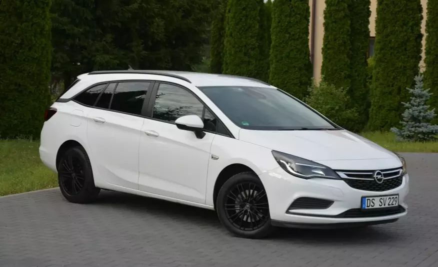 Opel Astra 1.6CDT-(136KM)Automat Navi grzana kierownica ledy Asysten pasa zdjęcie 10