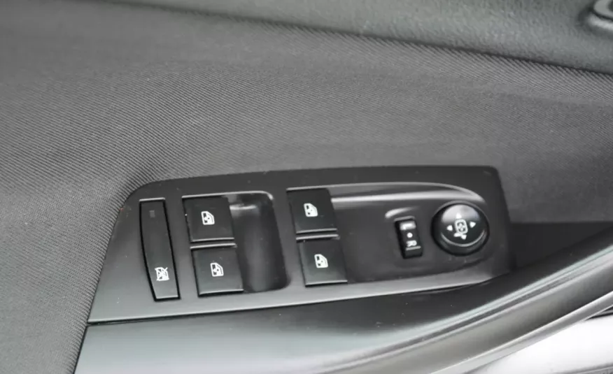 Opel Astra 1.6CDT-(136KM)Automat Navi grzana kierownica ledy Asysten pasa zdjęcie 28