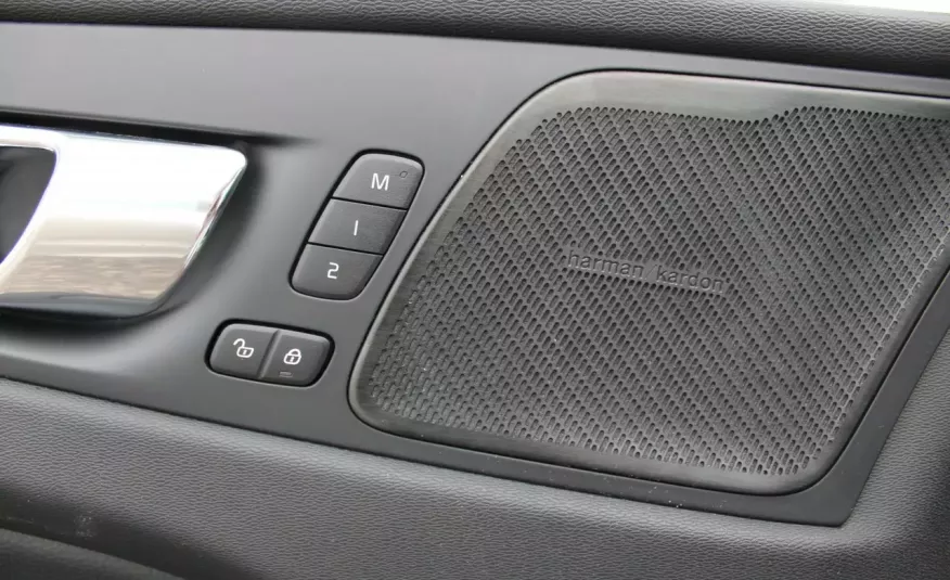 Volvo XC 60 F-VAT, salon-pl, LED, fotele-pamięcią-ust, , gwarancja, HARMAN/KARDON zdjęcie 9