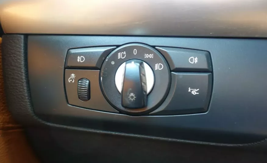 X6 BMW X6 4.0D - 306 KM / Szyberdach / TV / HUD / Podgrzewana kierownica zdjęcie 11