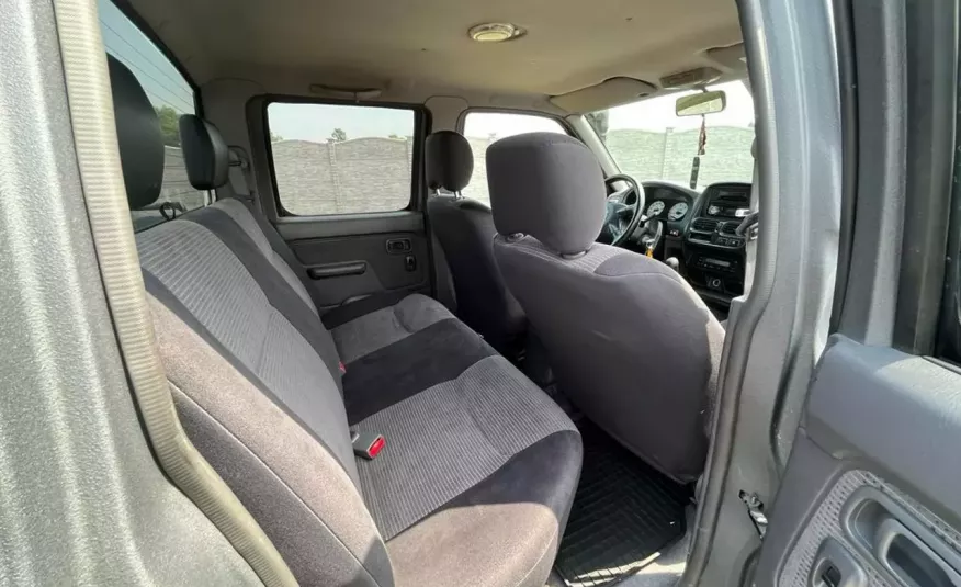 Nissan Navara 2.5 DCI Off_Road IRONMAN_4x4 Wyciągarka WARN 5.5t zdjęcie 13