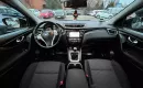 samochód osobowy Nissan zdjęcie 11