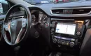 samochód osobowy Nissan zdjęcie 12
