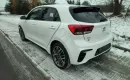 samochód osobowy Kia zdjęcie 7