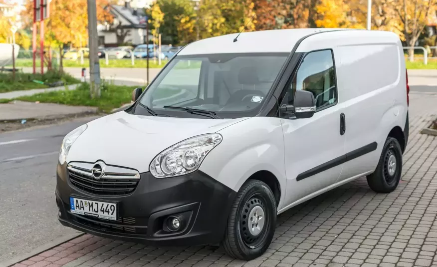 Opel Combo 1.3_Diesel_90KM_129 tyś km_Parktronic zdjęcie 7