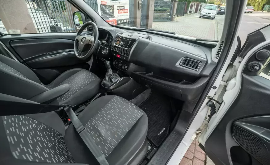 Opel Combo 1.3_Diesel_90KM_129 tyś km_Parktronic zdjęcie 21