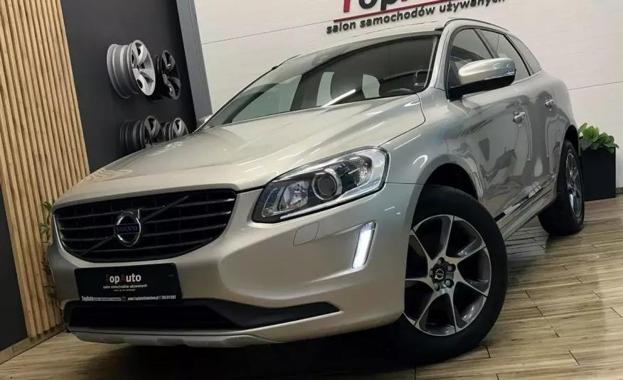 Volvo XC 60 lift 2.0 D 150KM manual bezypadkowy GWARANCJA navi film zdjęcie 