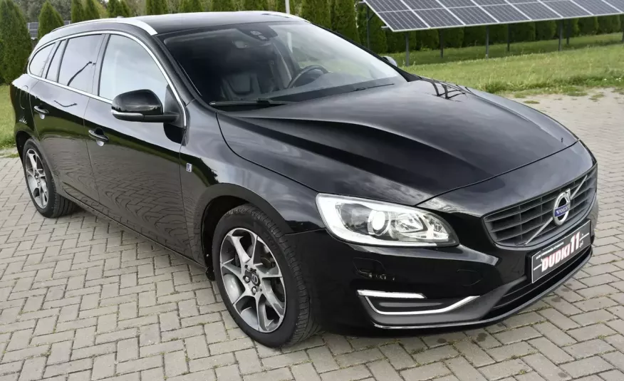 Volvo V60 2.0HDI Automat, Navi kolorowa, Xenony, Skóry, Serwis, .GWARANCJA zdjęcie 