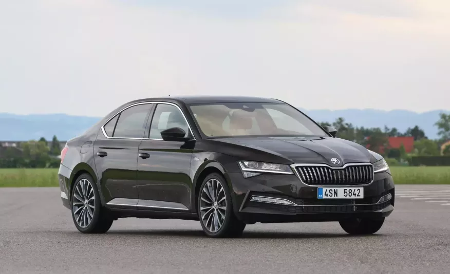 SKODA Superb 2.0 TSI 4x4 Sportline DSG zdjęcie 
