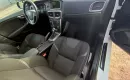 samochód osobowy Volvo zdjęcie 24