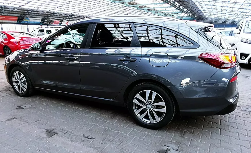 Hyundai i30 COMFORT New 1-właścicie Kraj Bezwypadkow LED+Tempomat+LKAS 1.6 4x2 zdjęcie 37