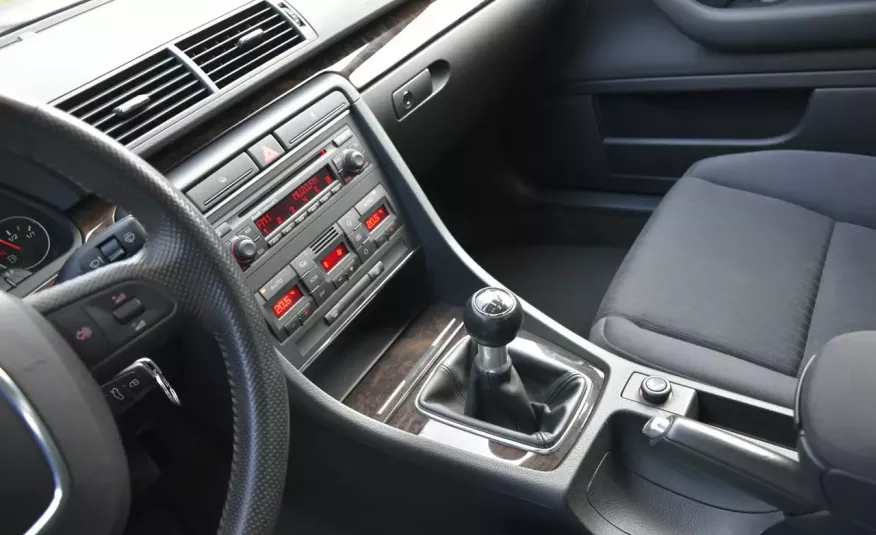 Audi A4 B7 1.8 Turbo 163KM Manual 2006r. Alu Climatronic Niski przebieg zdjęcie 19