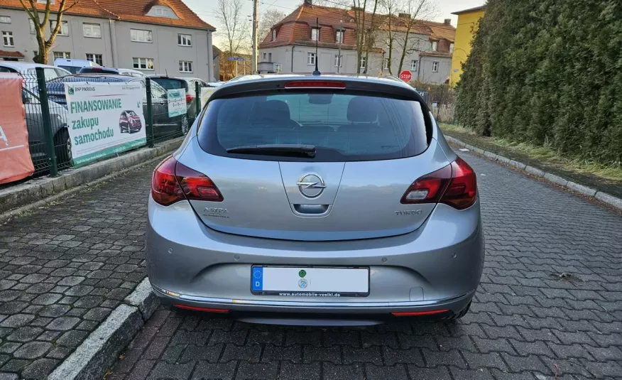 Opel Astra Xenony / Podgrzewane fotele i kierownica / 6 biegów zdjęcie 6