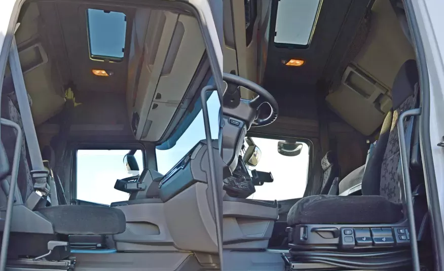Scania R450 BEZ EGR RETARDER | FULL LED | NAWIGACJA | 2 ŁÓŻKA | 12/2018 zdjęcie 23