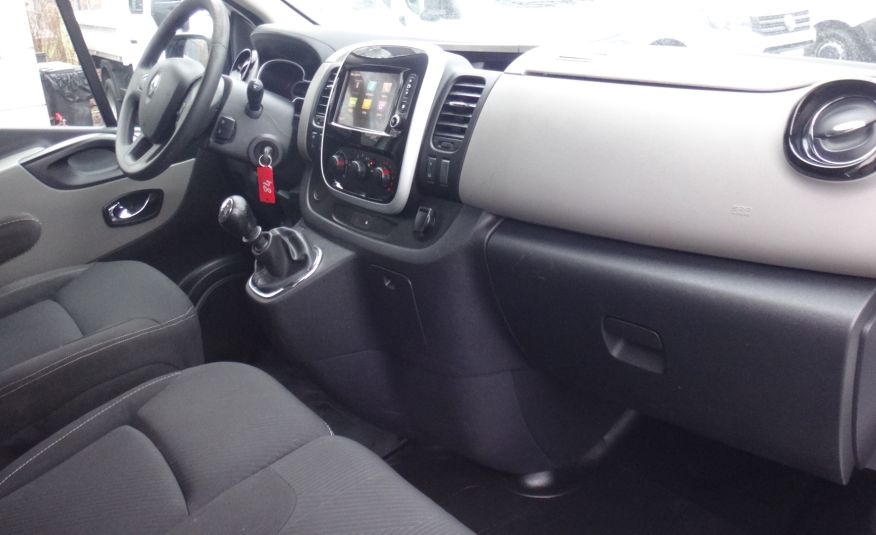 Renault TRAFIC L2H2 2019 klima pdc navi dotyk telefon tempomat regały półki bagażnik z drabinką zdjęcie 11