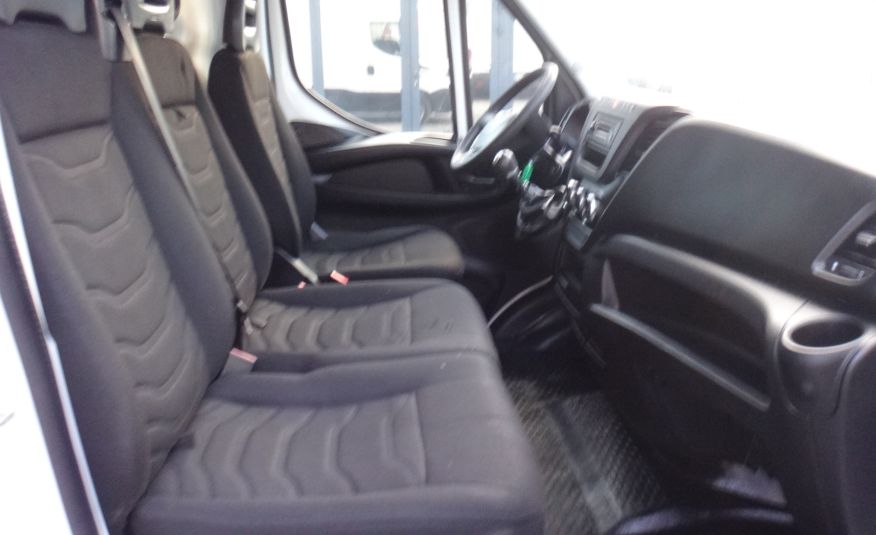 Iveco DAILY MAXI LONG XXL JUMBO 3.0HPi 180KM klimatronik 2015rok zdjęcie 10