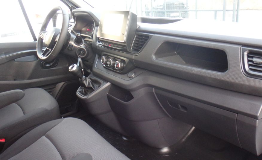 Renault TRAFIC IV LIFT L1H1 klima pdc kamera cofania LED 2022rok 89tys km zdjęcie 14