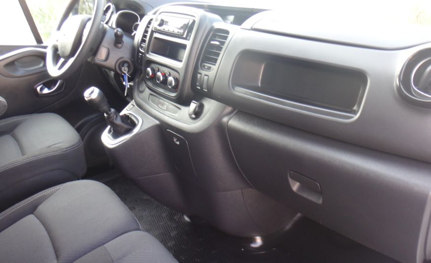 Renault LIFT TRAFIC L1H1 2021 klima LED pdc tempomat ŁADNY stan zdjęcie 9