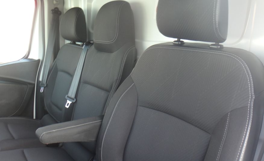 Renault LIFT TRAFIC L1H1 2021 klima LED pdc tempomat ŁADNY stan zdjęcie 11