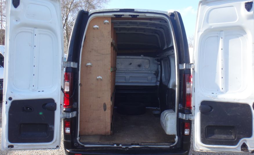 Renault TRAFIC L1H2 2019 klima pdc navi pdc kamera cofania regały 94tys km zdjęcie 7