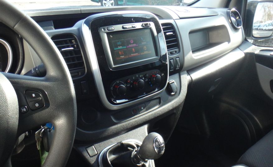 Renault TRAFIC L1H2 2019 klima pdc navi pdc kamera cofania regały 94tys km zdjęcie 8