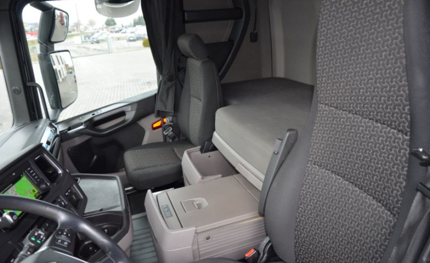 Scania R 450 zdjęcie 16