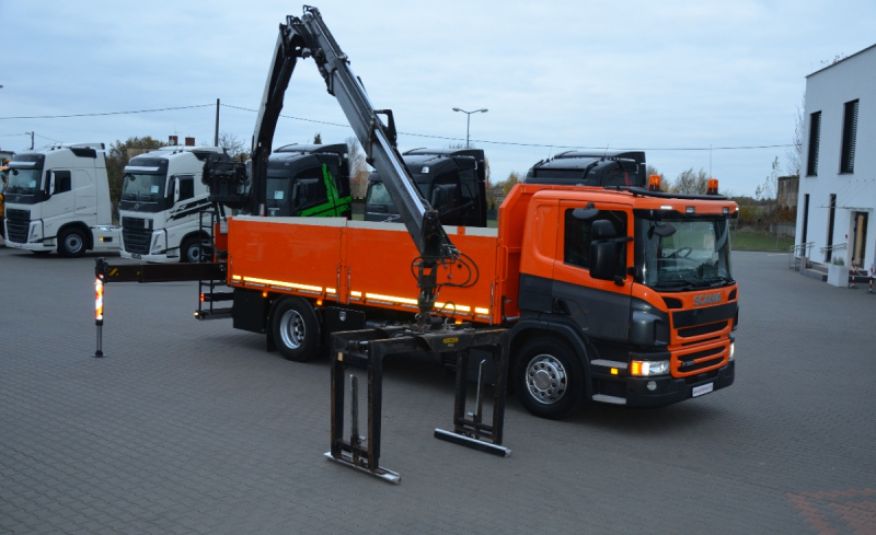 Scania P 380 zdjęcie 1