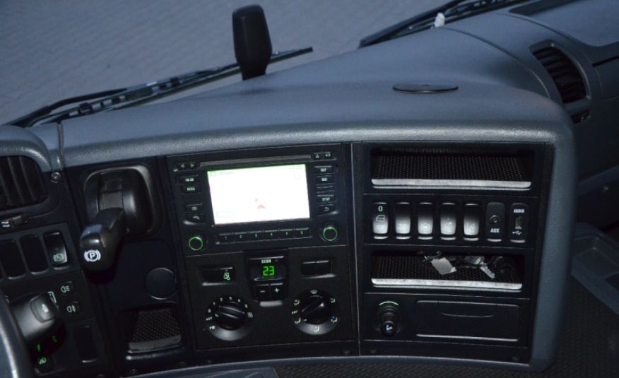 Scania P 380 zdjęcie 22